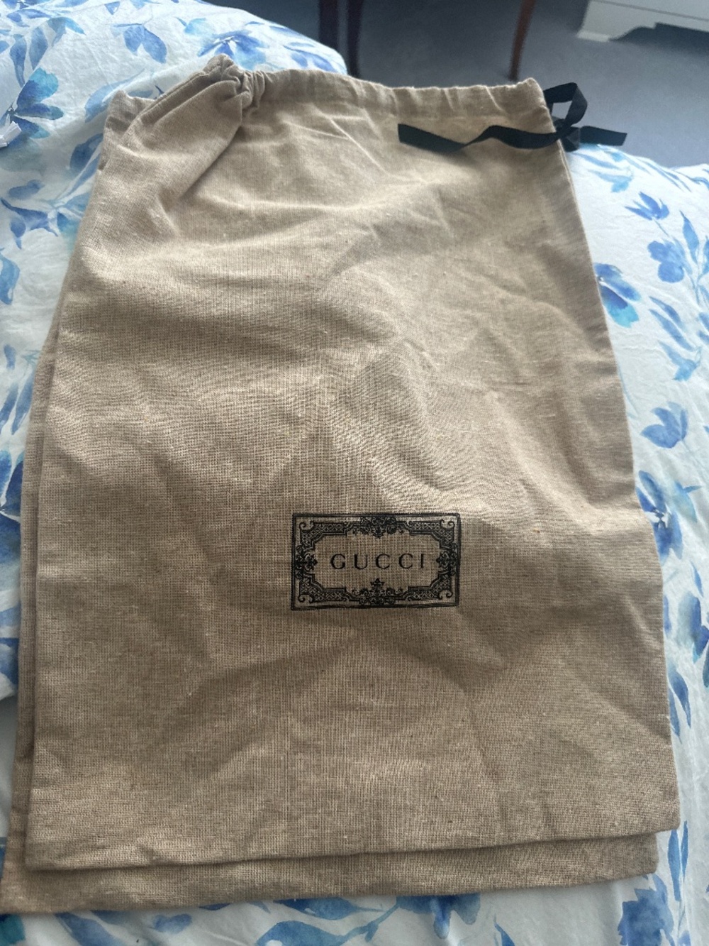 Gucci dust bag